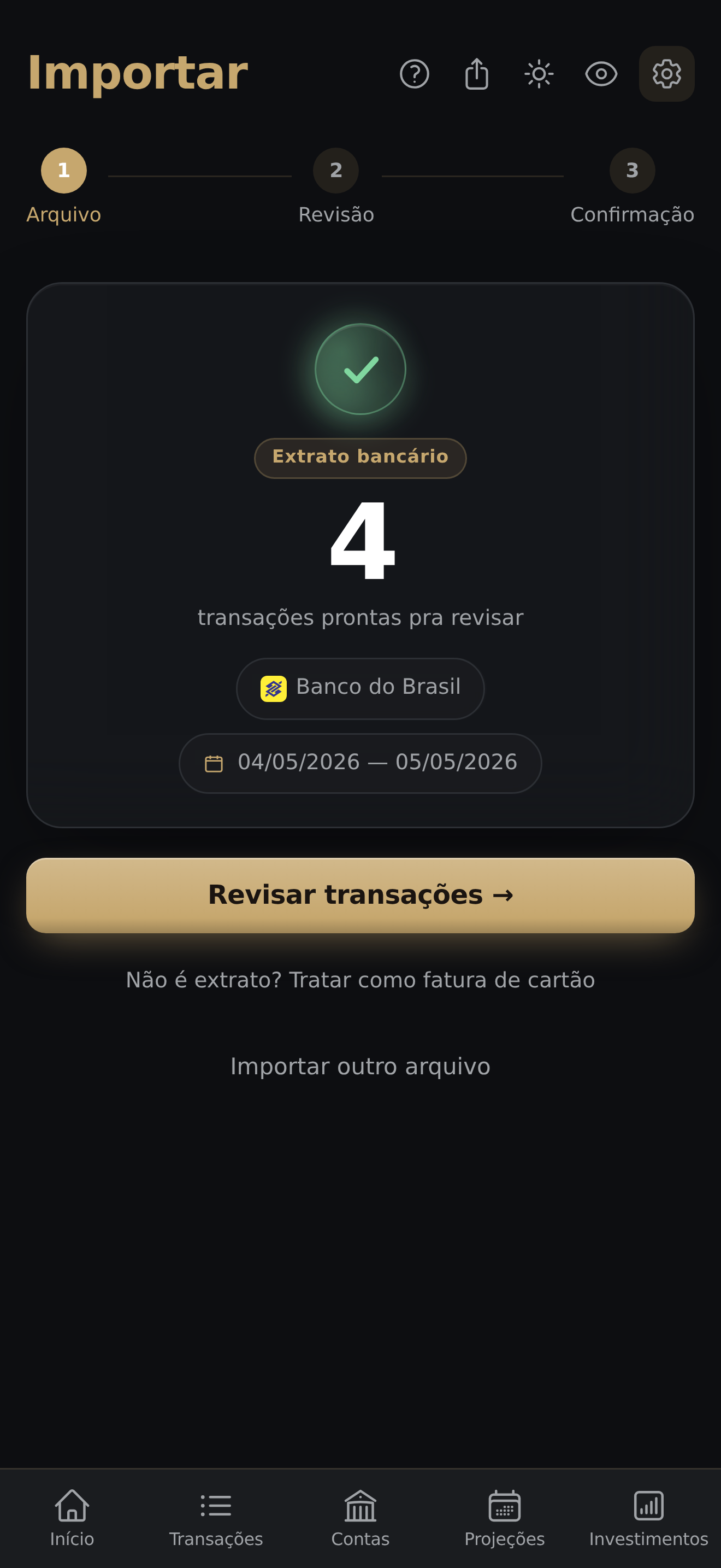 Resultado do processamento com selo 'Extrato bancário', total de transações, banco (Banco do Brasil) e o período coberto