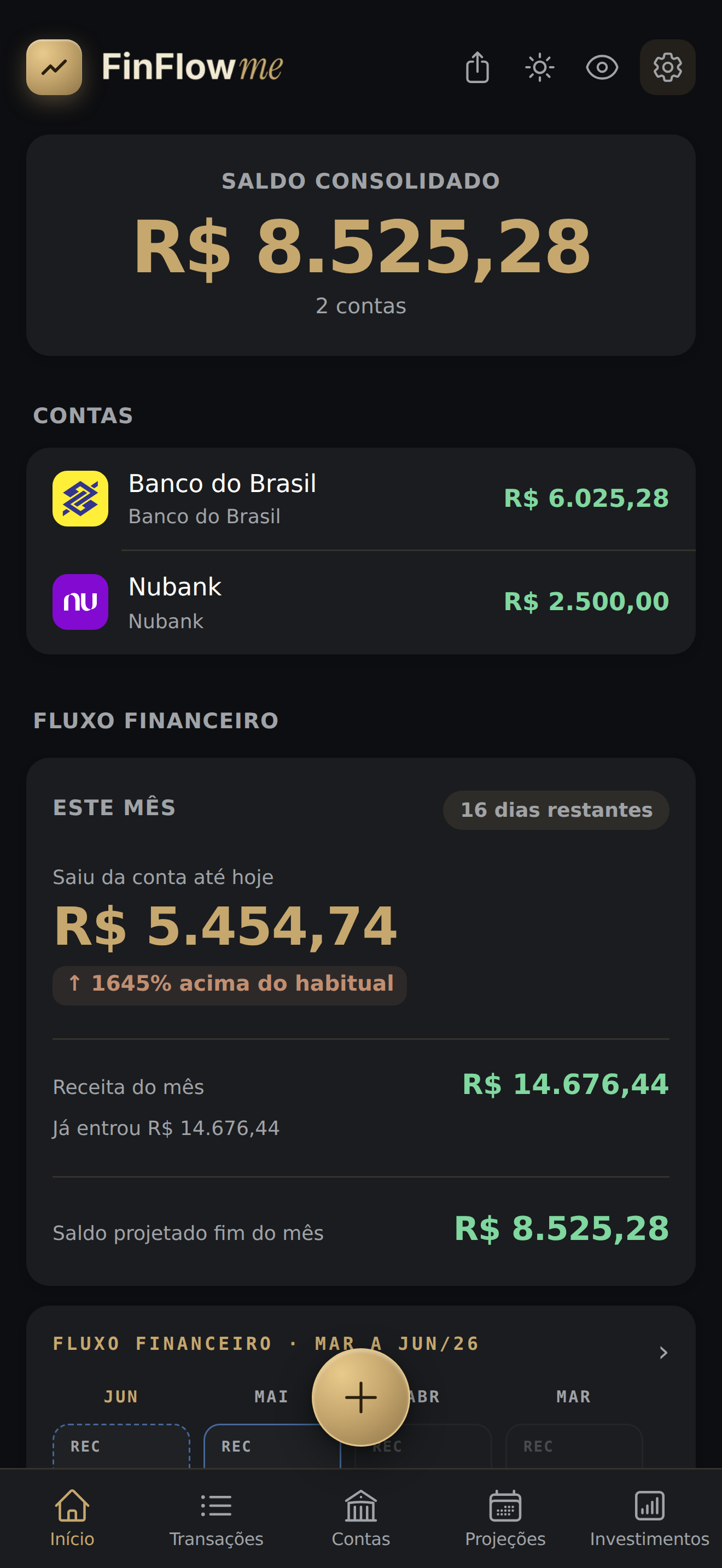 Tela inicial do FinFlowme com o saldo consolidado de todas as contas e o fluxo do mês